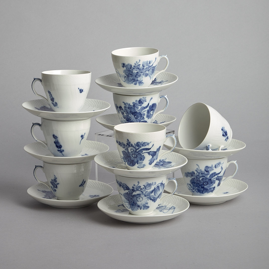 Royal Copenhagen - SÅLD "Blå Blomster" Kaffekoppar med Fat 10 st