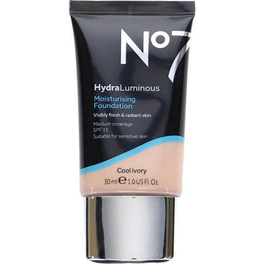 No7 Återfuktande Foundation SPF15 Cool Ivory